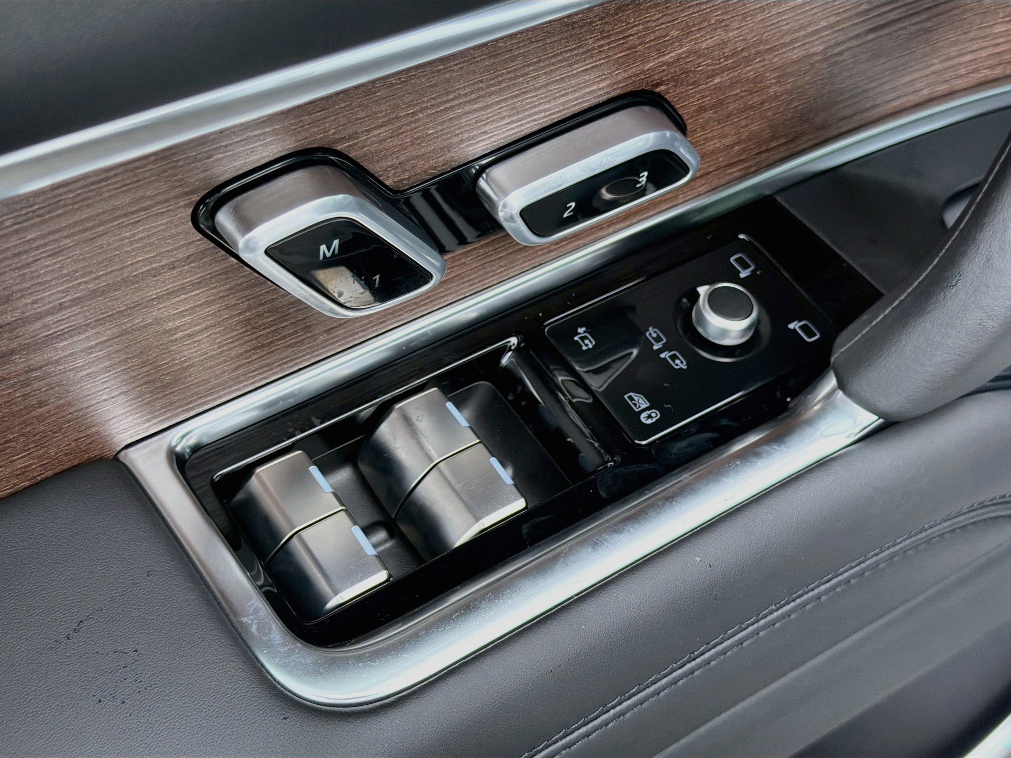 New 2026 Land Rover Range Rover SE AWD/4WD image 24