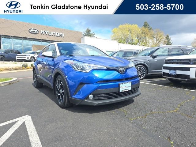 Used 2018 Toyota C-HR XLE image 1