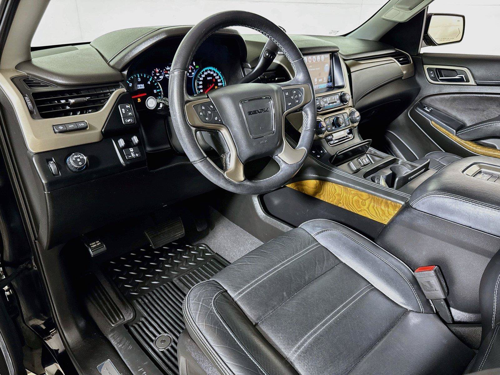 Used 2019 GMC Yukon Denali w/ Open Road Package RWD image 7