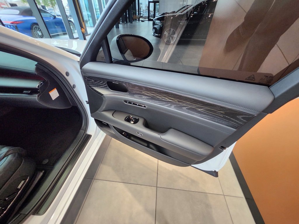 New 2026 Genesis G90 3.5T Prestige image 9