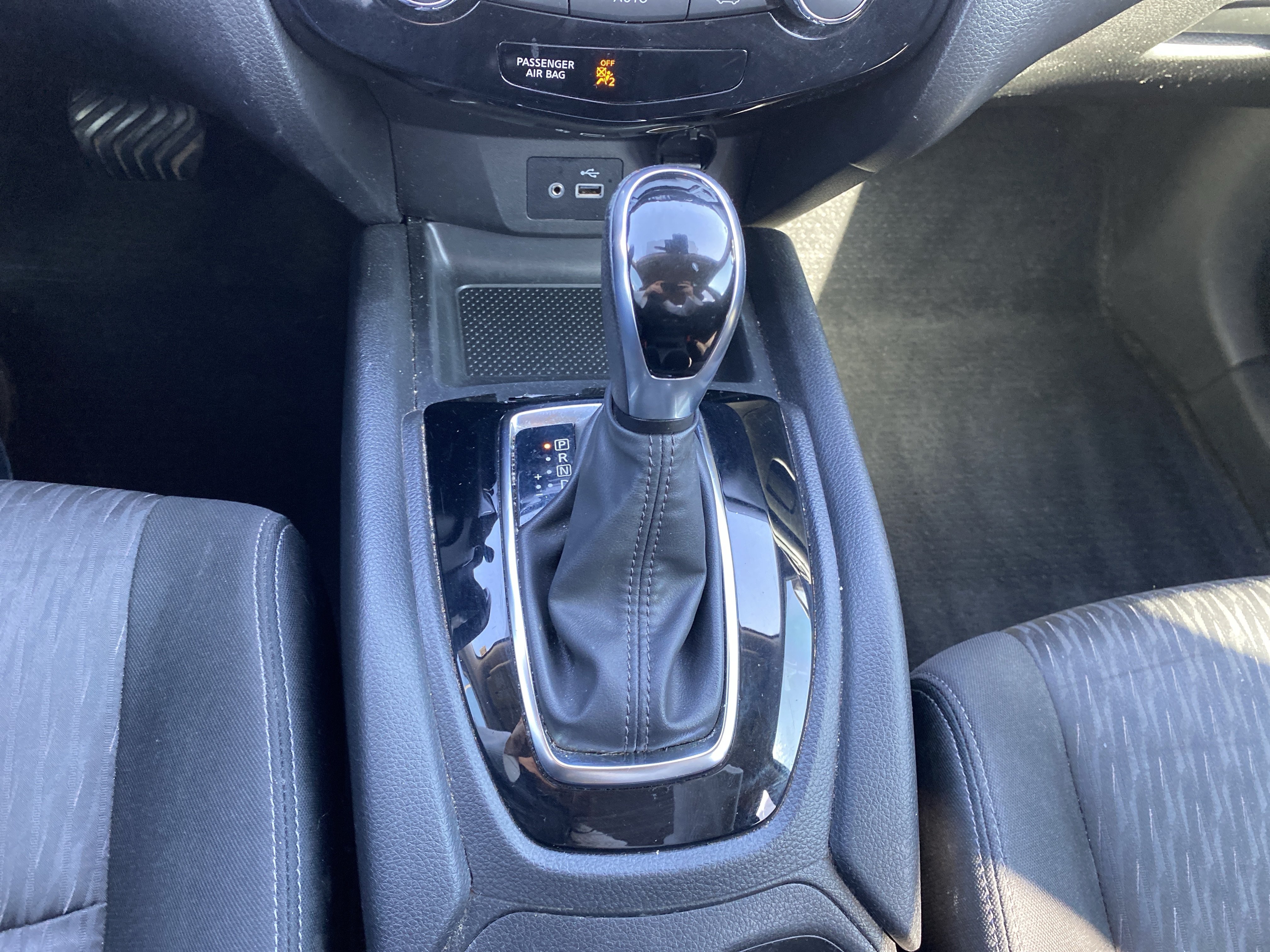 Used 2020 Nissan Rogue SV FWD image 20