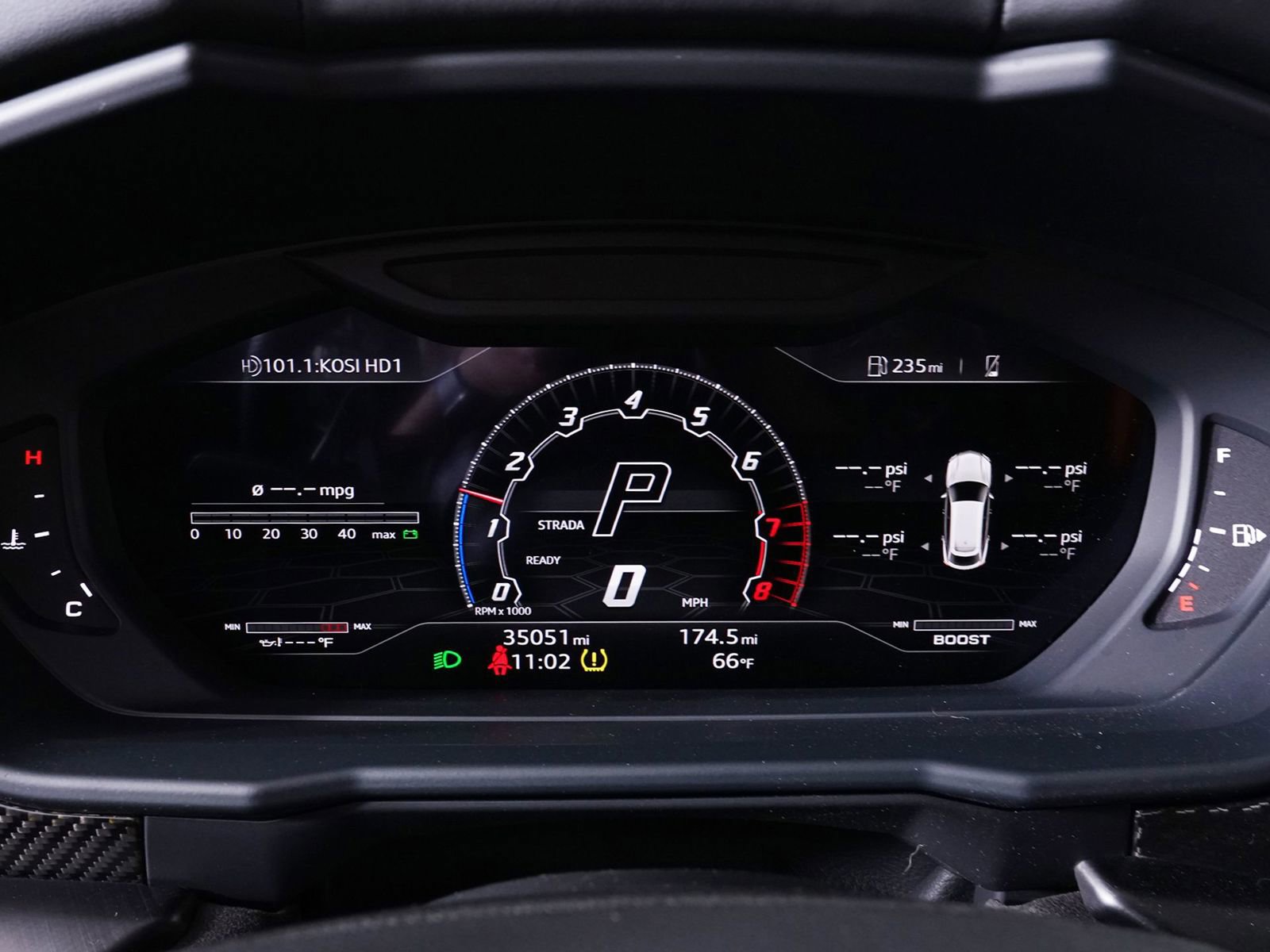 Used 2022 Lamborghini Urus image 23