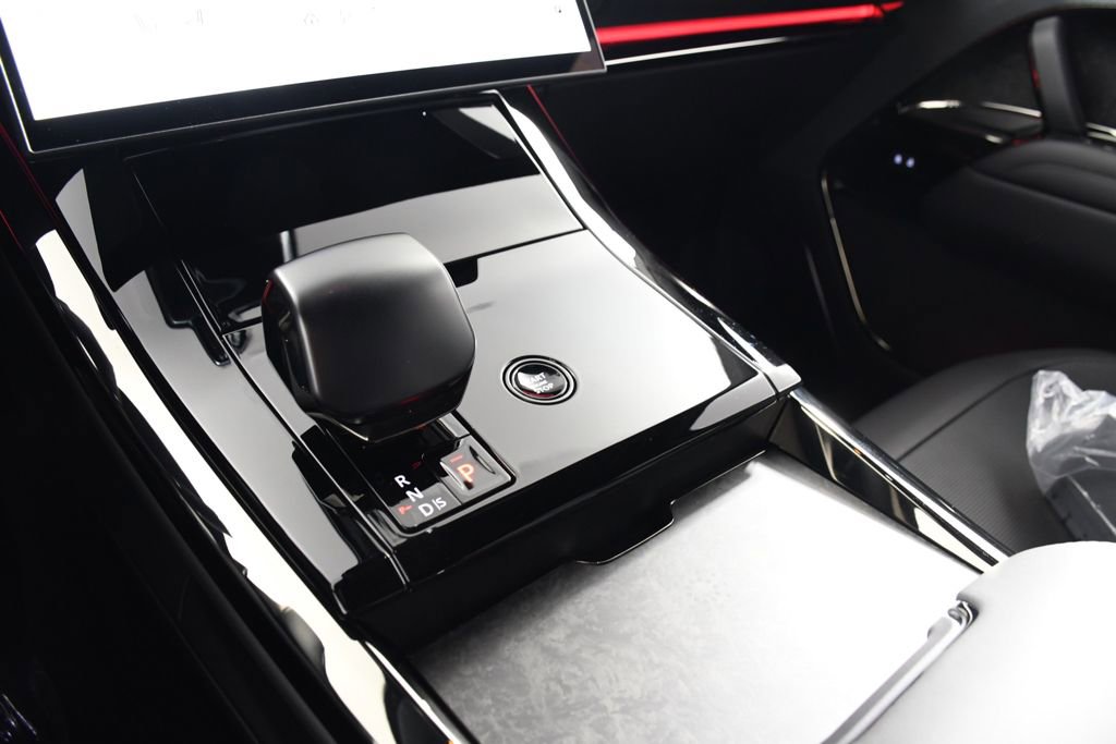 Used 2025 Land Rover Range Rover Sport SV Edition Two image 37