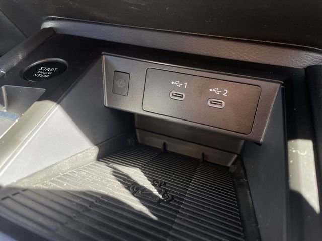 New 2026 Nissan Kicks SR w/ Cold Weather Package image 25