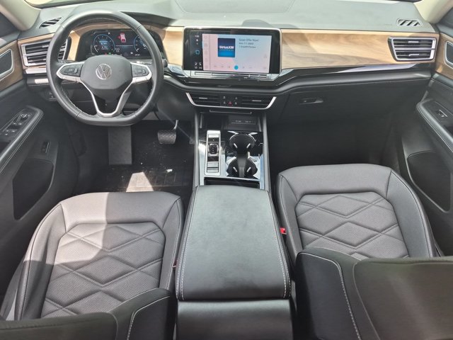 Used 2025 Volkswagen Atlas SE FWD image 25