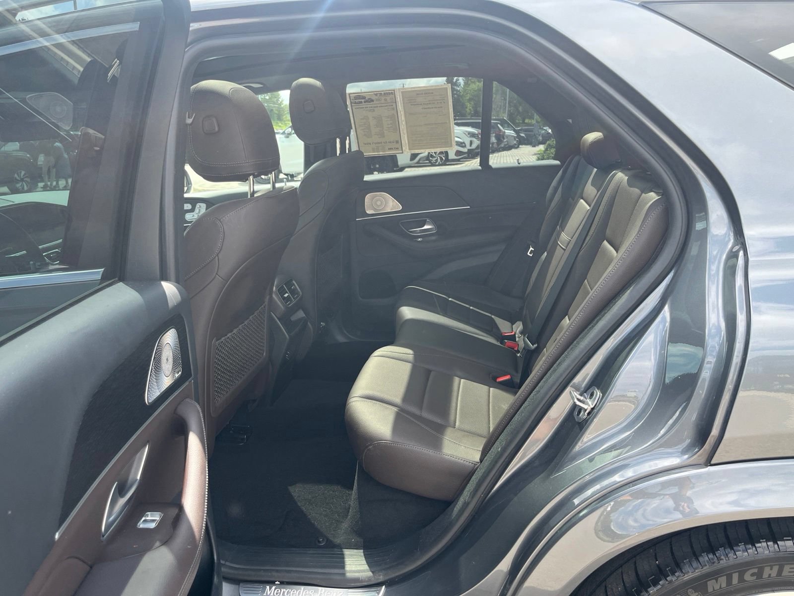 Used 2023 Mercedes-Benz GLE 350 4MATIC w/ AMG Line Exterior image 35