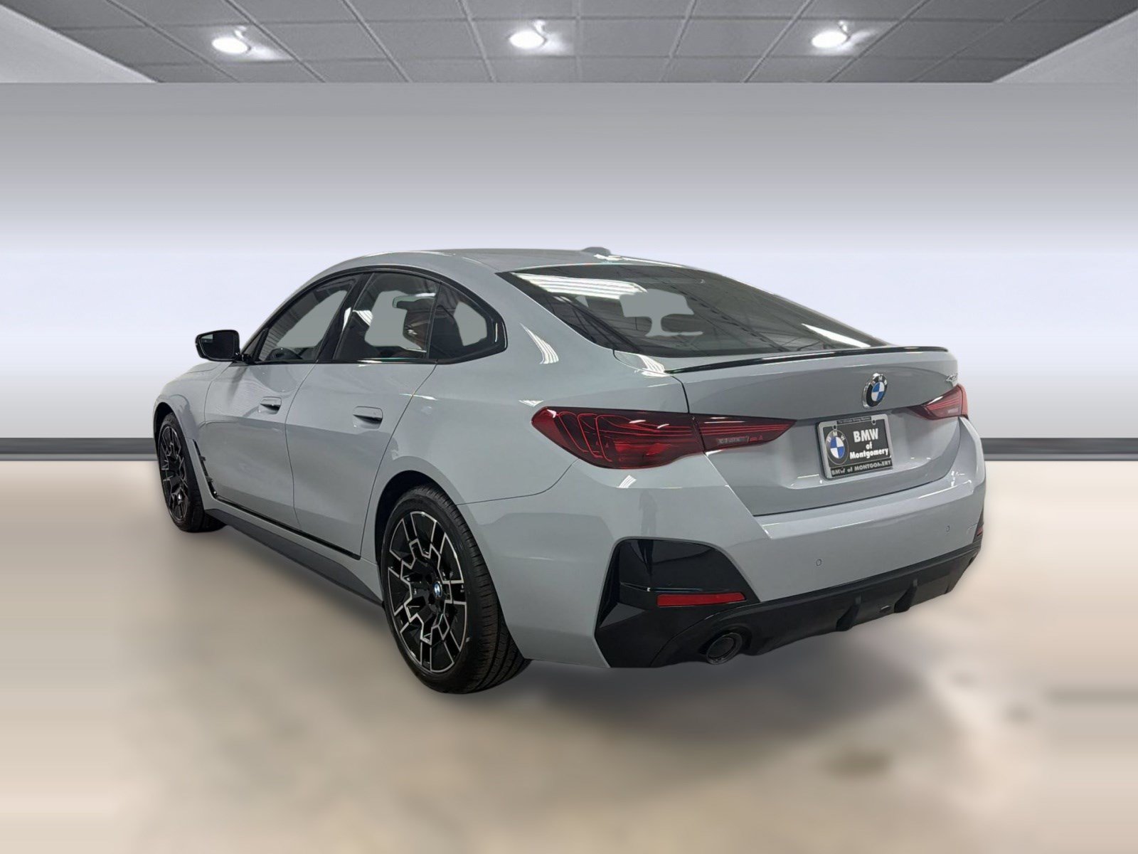 New 2026 BMW 430i w/ M Sport Package RWD image 3