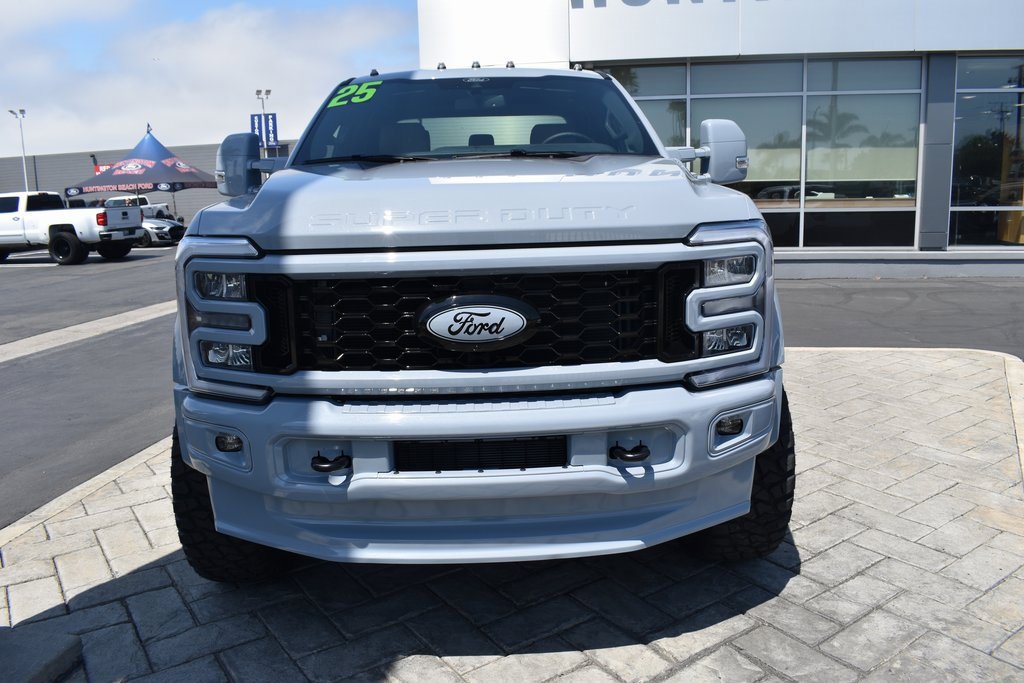 Used 2025 Ford F450 Lariat w/ FX4 Off-Road Package image 36