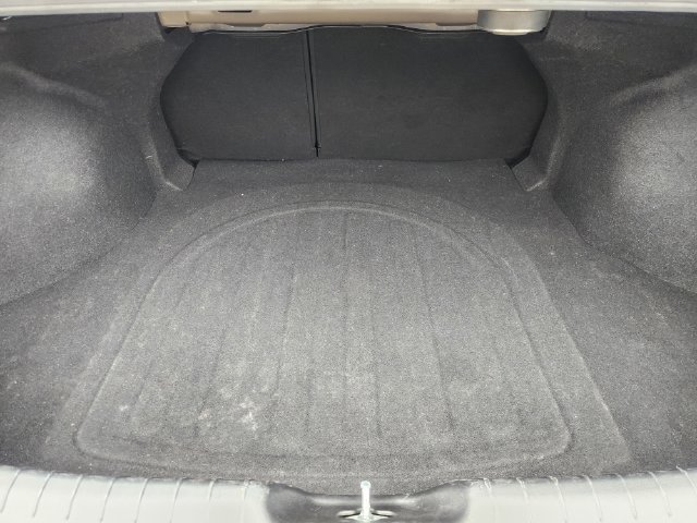 Used 2024 Hyundai Elantra Limited FWD image 28