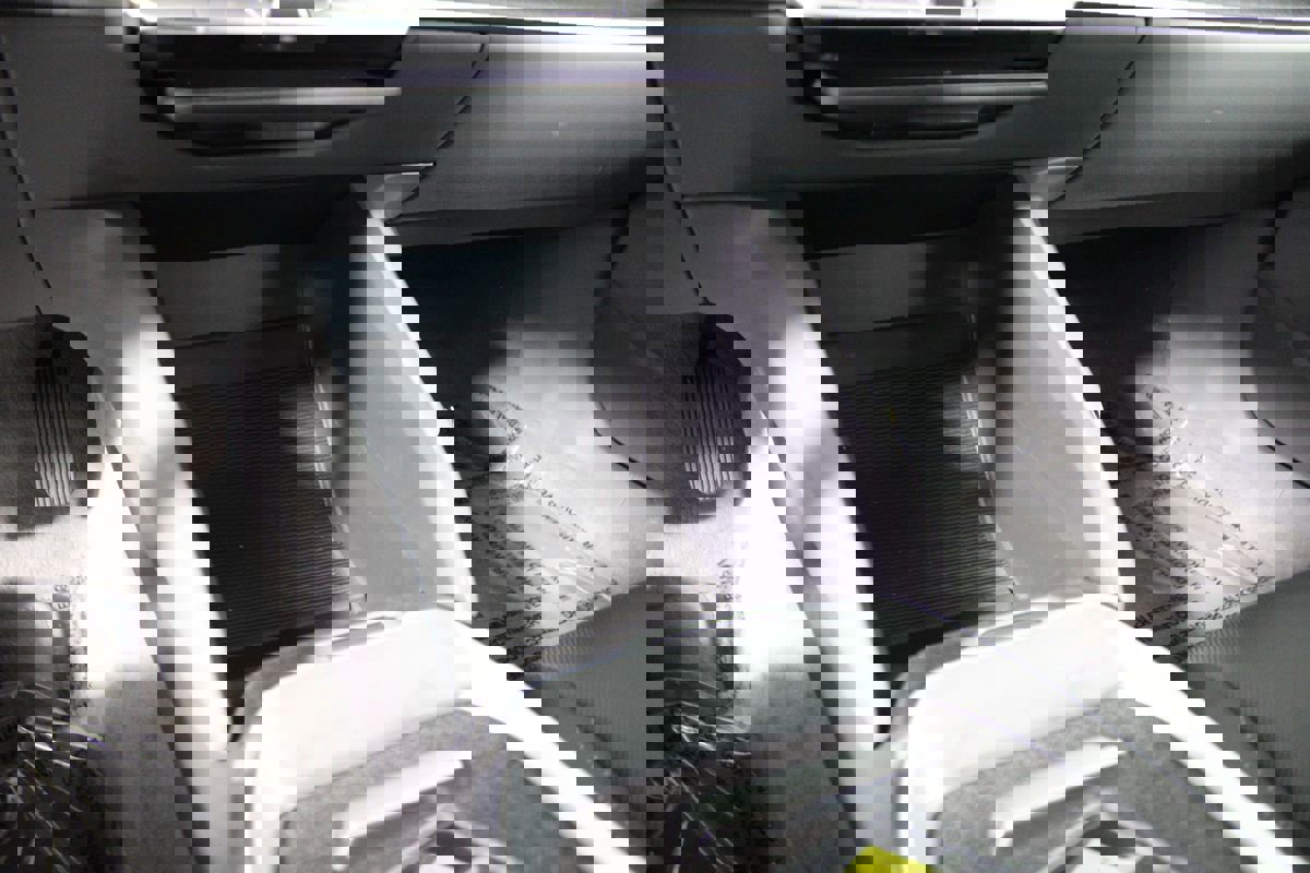 Used 2024 Lucid Air Pure image 28