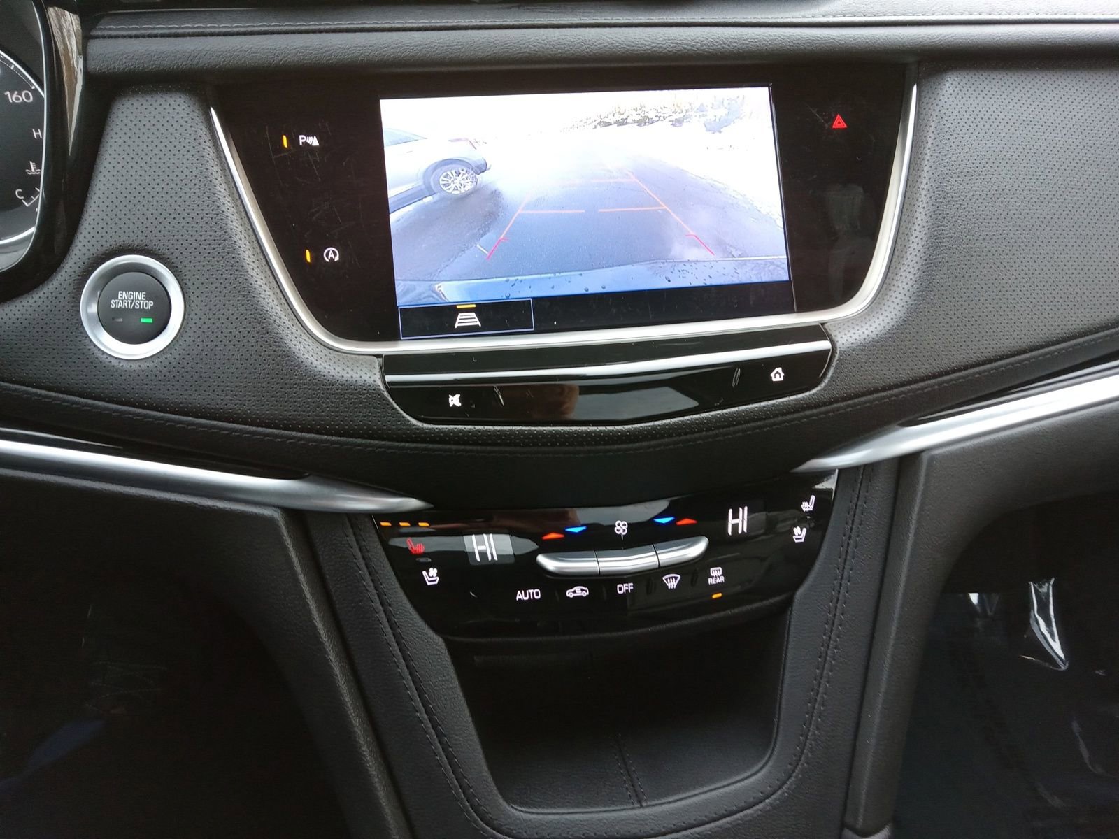 Used 2025 Cadillac XT5 Premium Luxury image 17