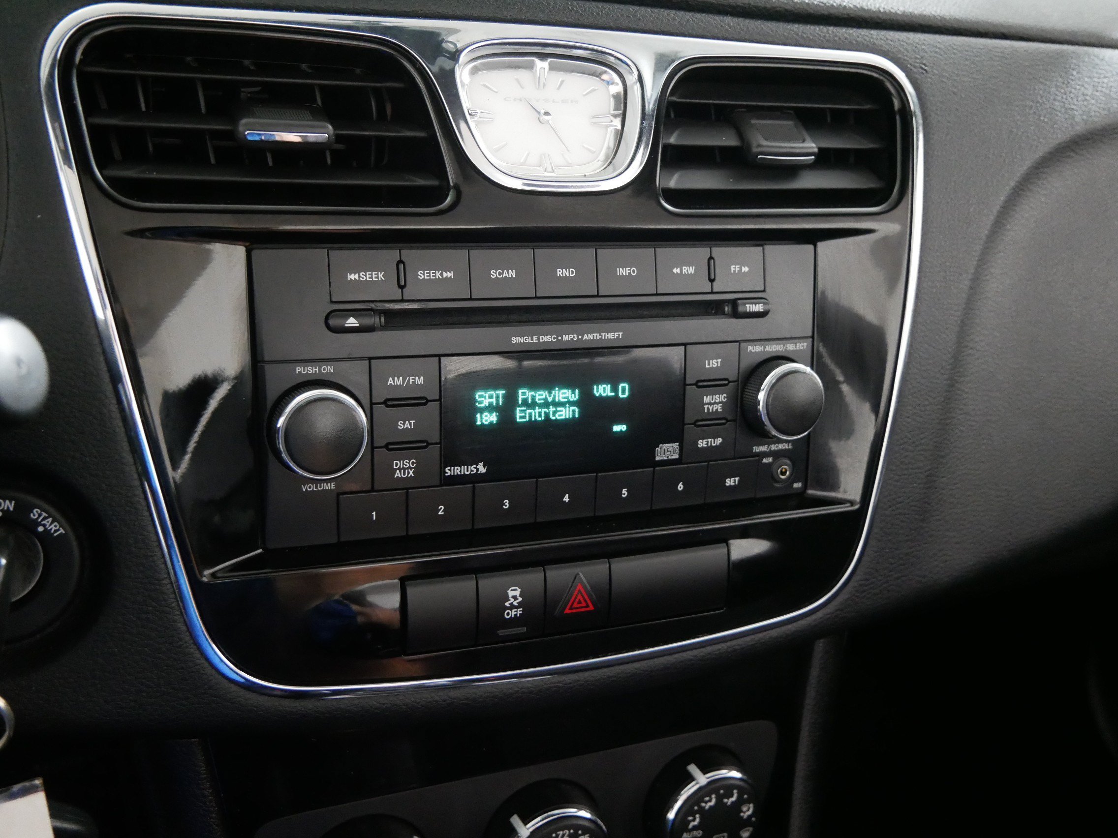 Used 2012 Chrysler 200 Touring FWD image 22