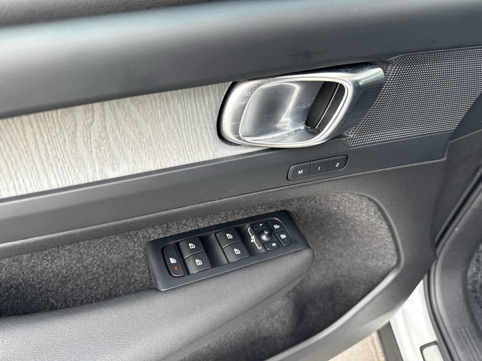 Used 2026 Volvo XC40 B5 Plus w/ Protection Package Premier image 8