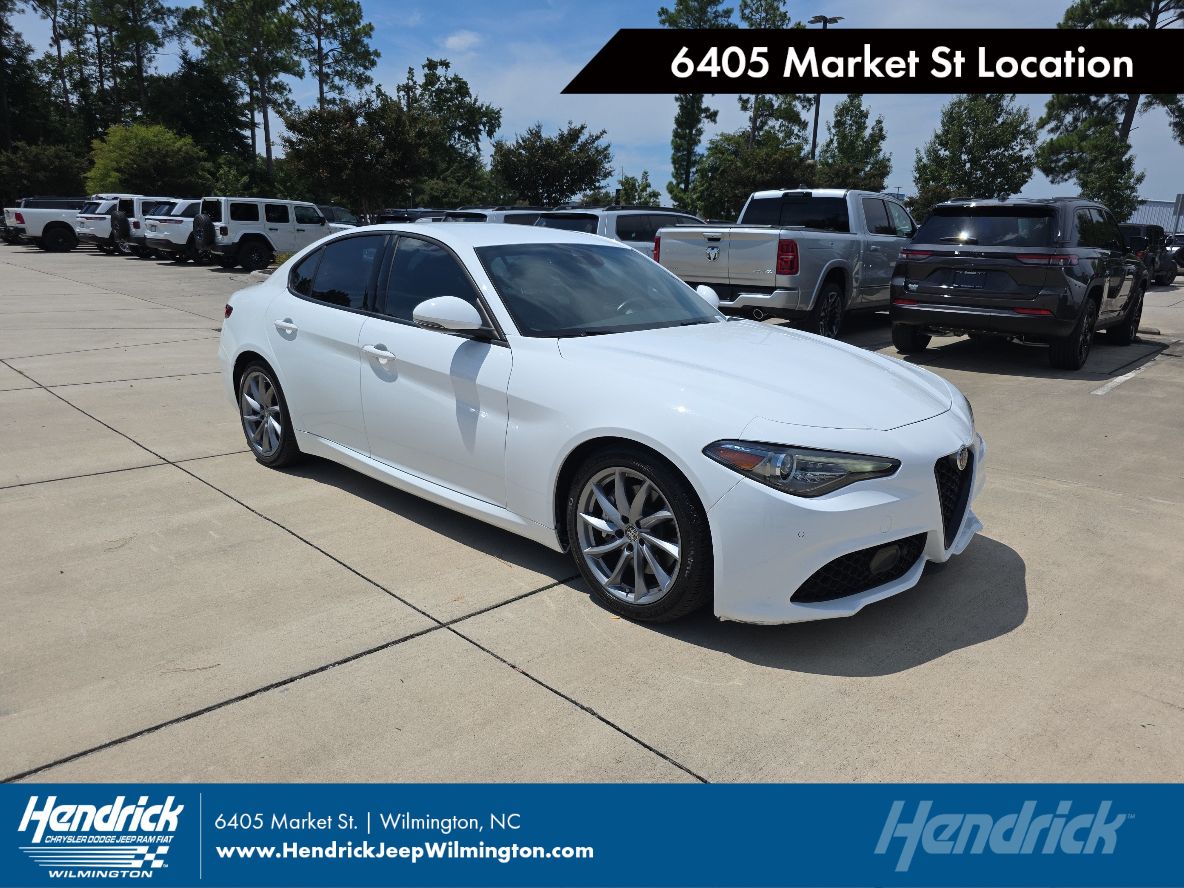 Used 2023 Alfa Romeo Giulia Sprint RWD image 1