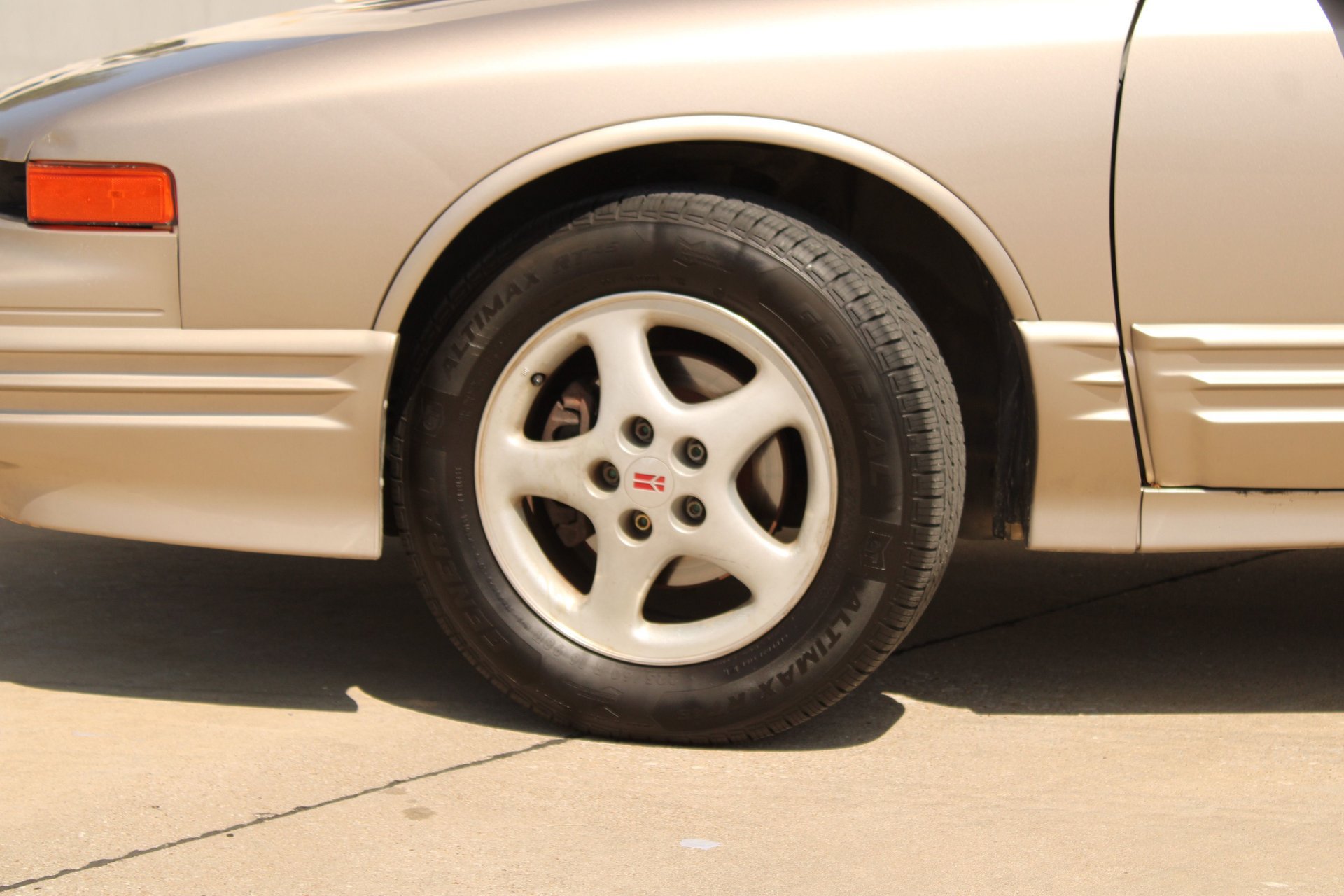 Used 1997 Oldsmobile Cutlass Supreme SL FWD image 27