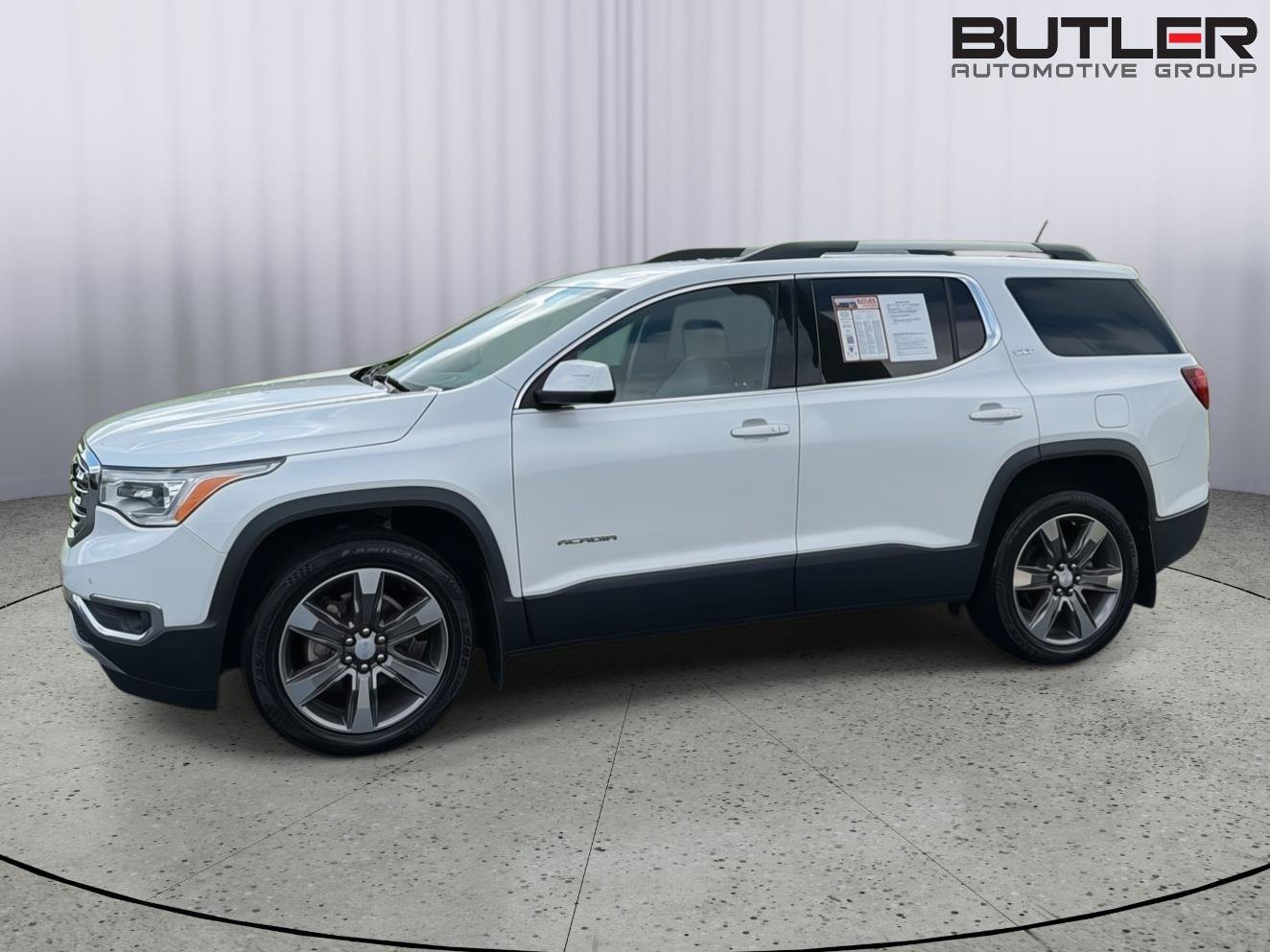 Used 2019 GMC Acadia SLT FWD image 3