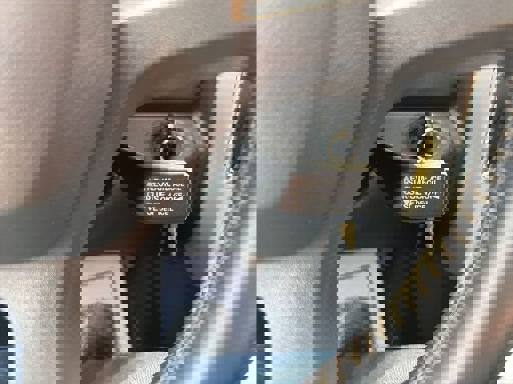 Used 2010 Dodge Ram 1500 Truck Laramie w/ Chrome Accents Group AWD/4WD image 14