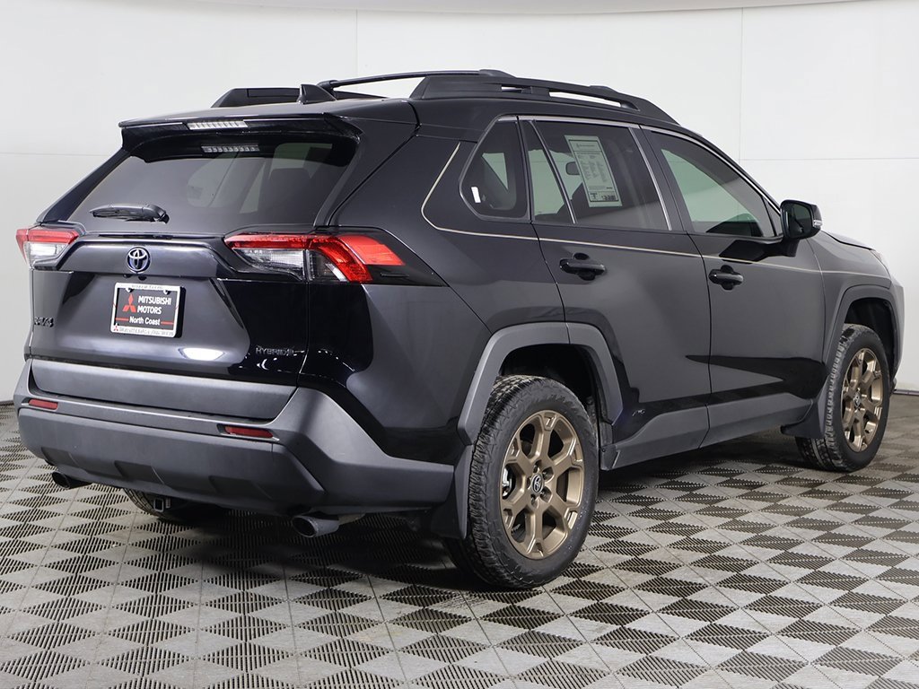 Used 2024 Toyota RAV4 AWD Hybrid image 8