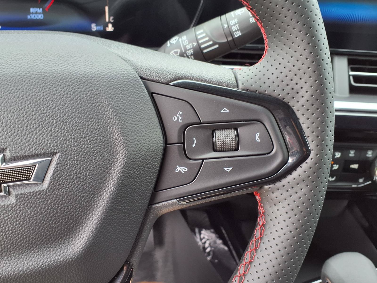New 2026 Chevrolet Trax RS w/ Driver Confidence Package FWD image 17