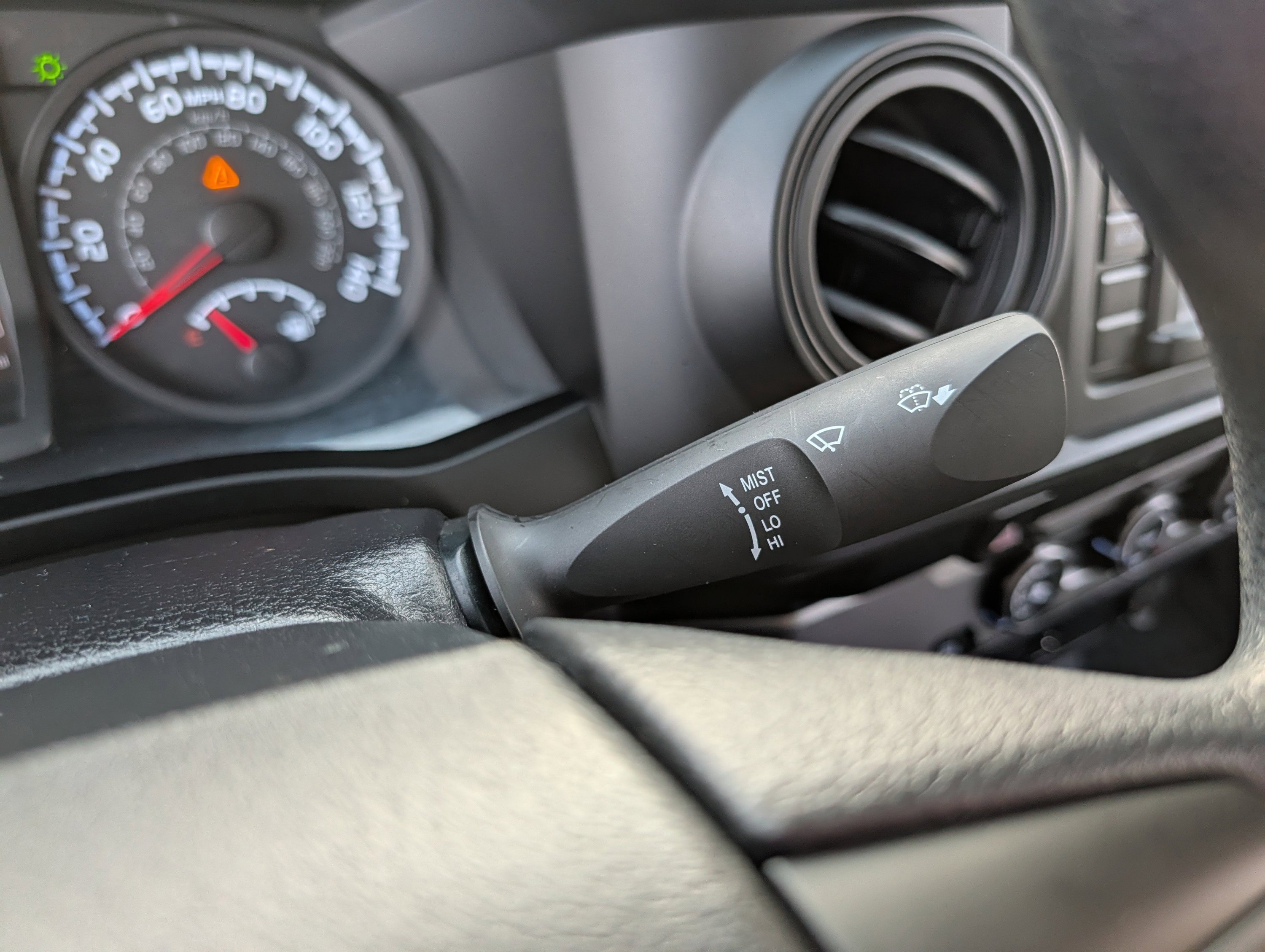 Used 2019 Toyota Tacoma SR w/ SR Convenience Package image 43