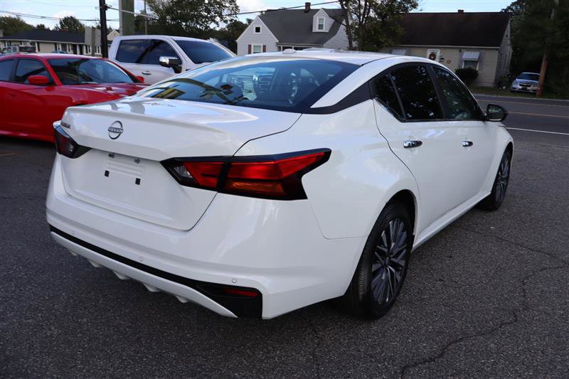 Used 2025 Nissan Altima 2.5 SV image 5