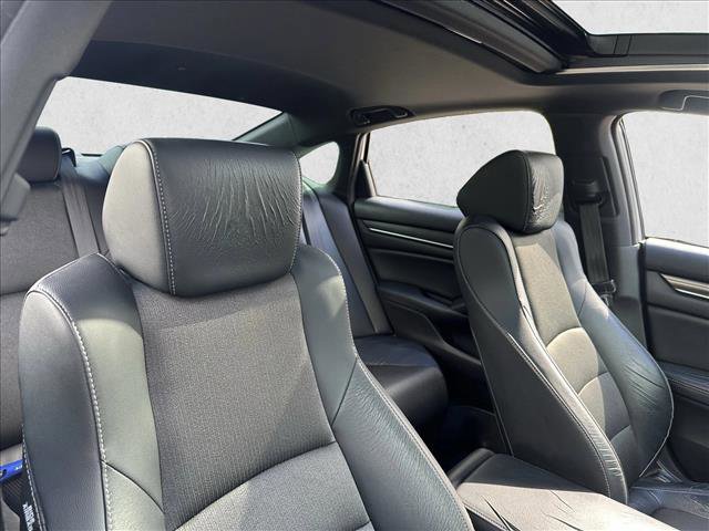 Used 2018 Honda Accord Sport image 29