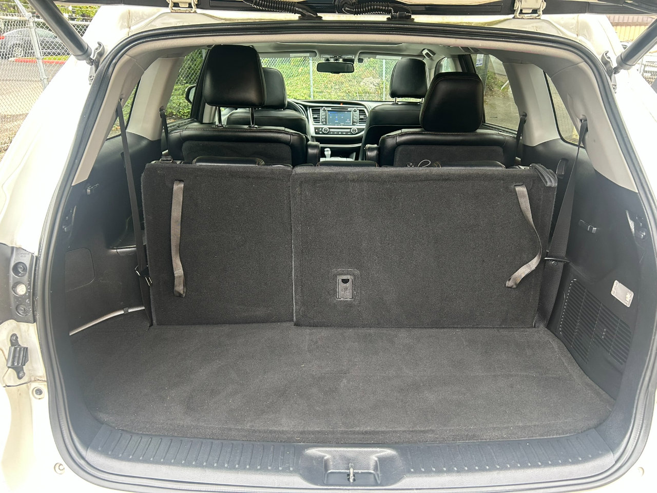 Used 2016 Toyota Highlander Limited Platinum image 20