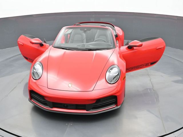 Certified 2025 Porsche 911 Carrera RWD image 28