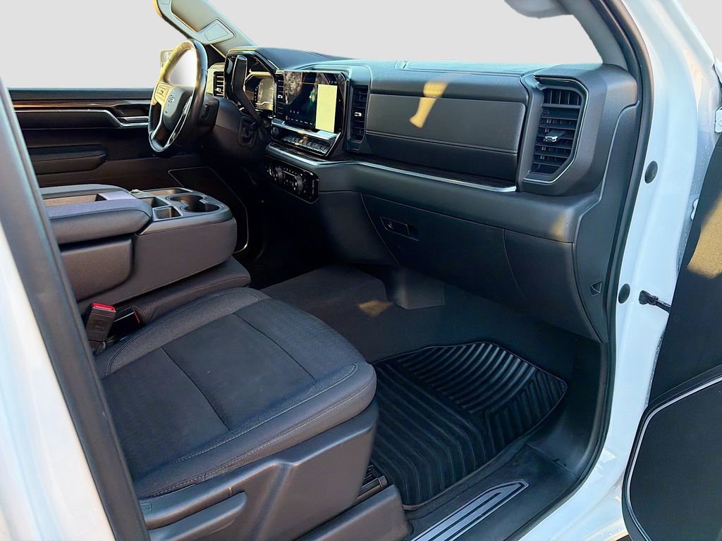 Used 2022 Chevrolet Silverado 1500 RST image 13