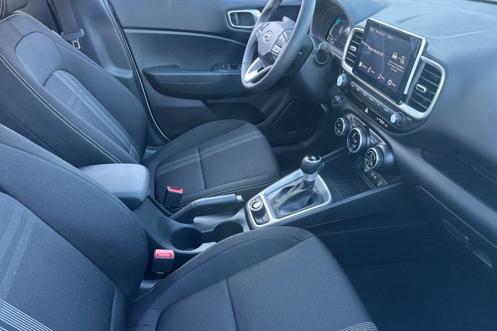 New 2026 Hyundai Venue SEL FWD image 16