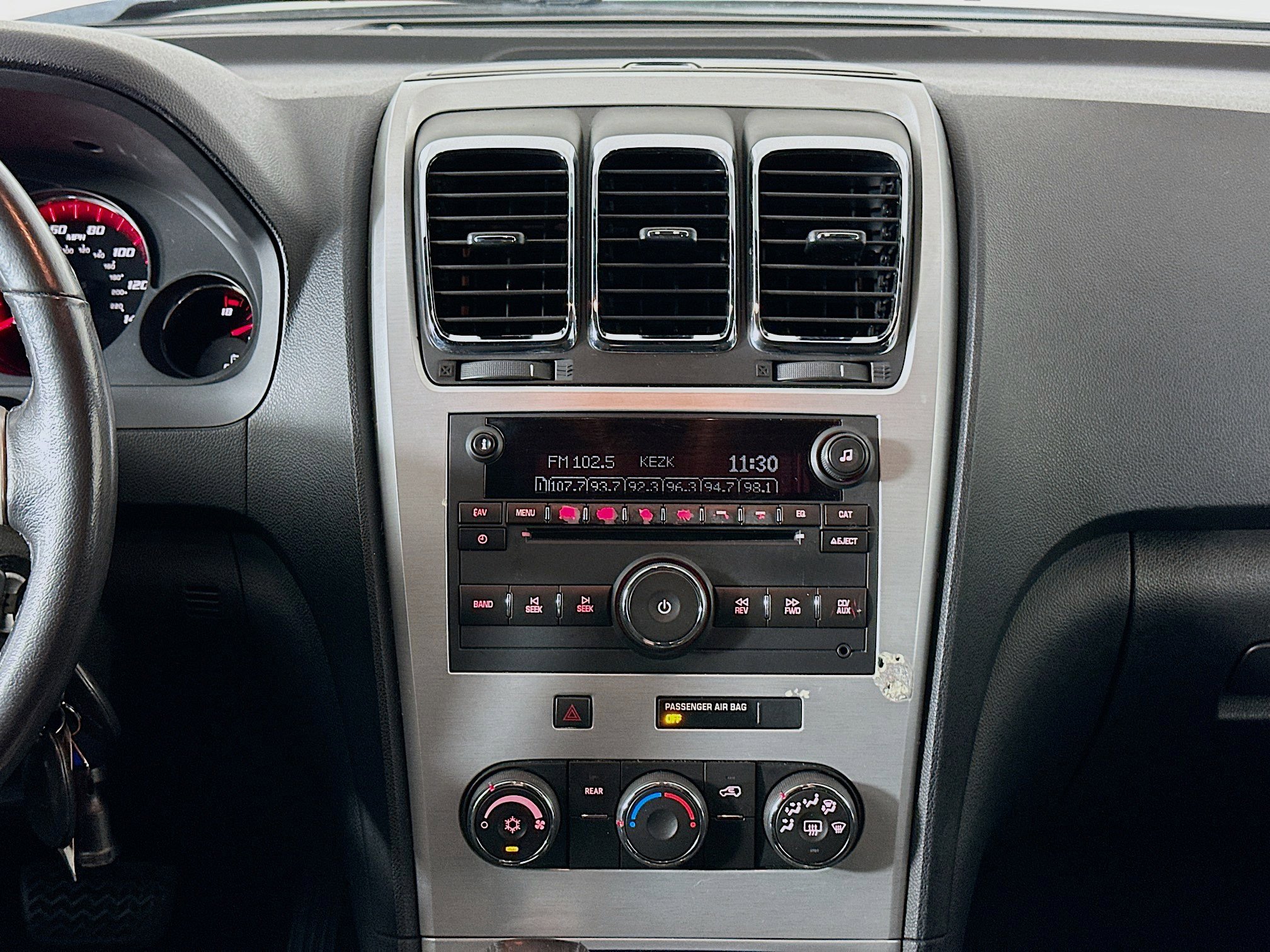 Used 2012 GMC Acadia SLE image 22