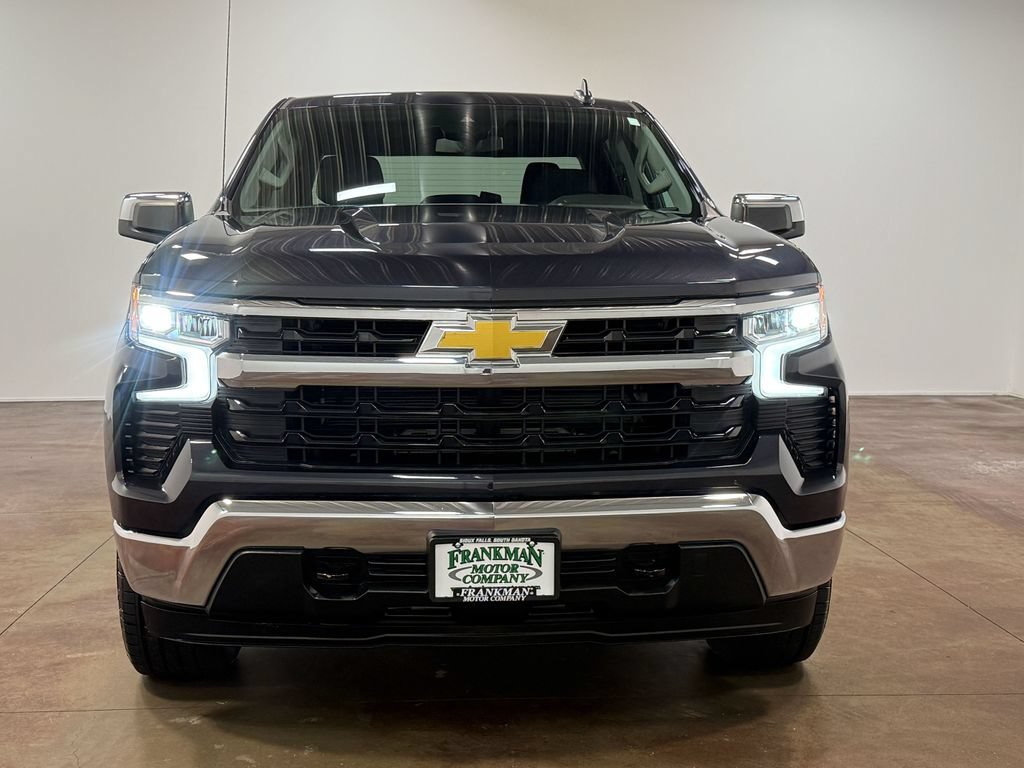 Used 2023 Chevrolet Silverado 1500 LT AWD/4WD image 30