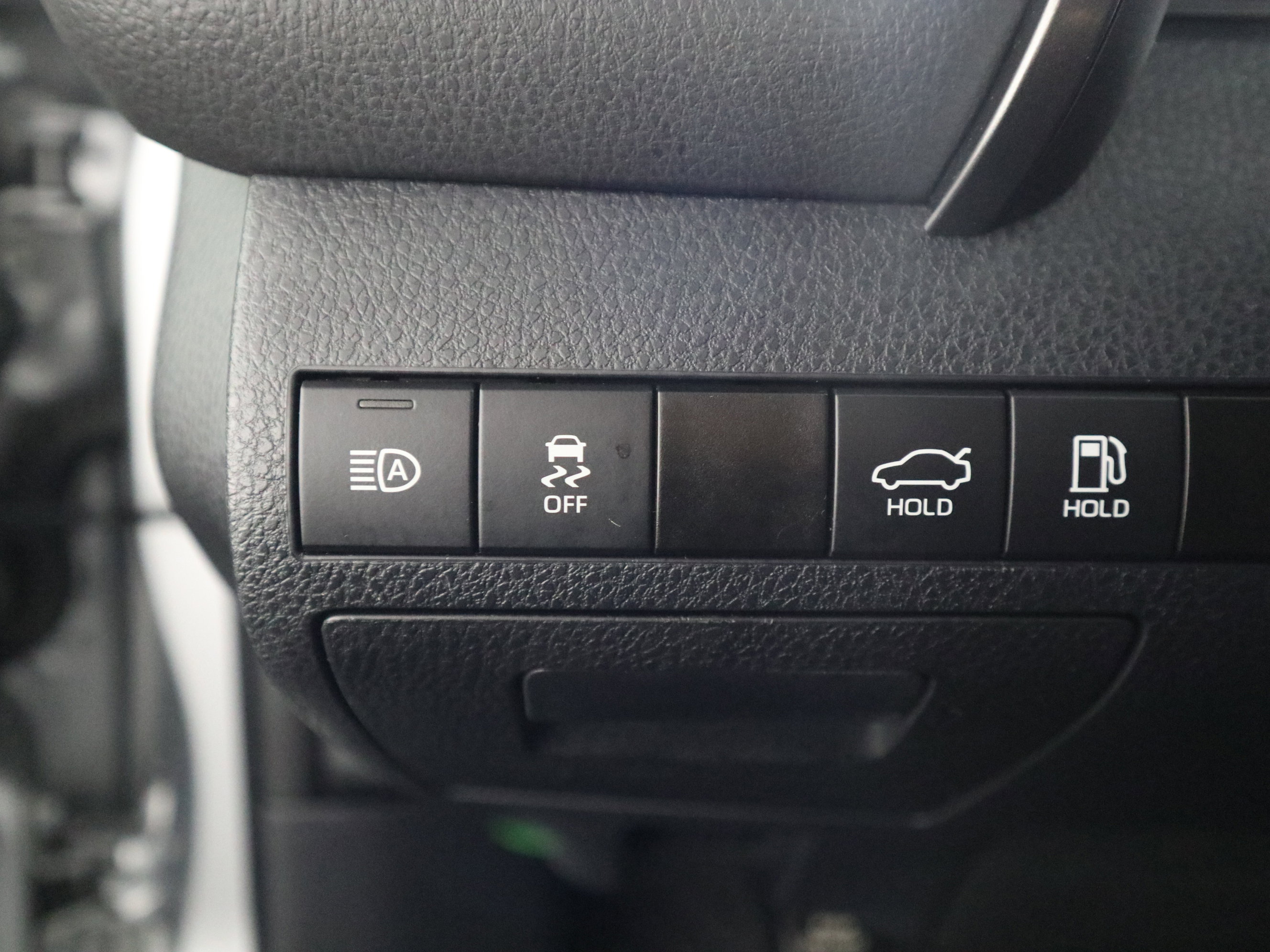 Used 2024 Toyota Camry LE image 28