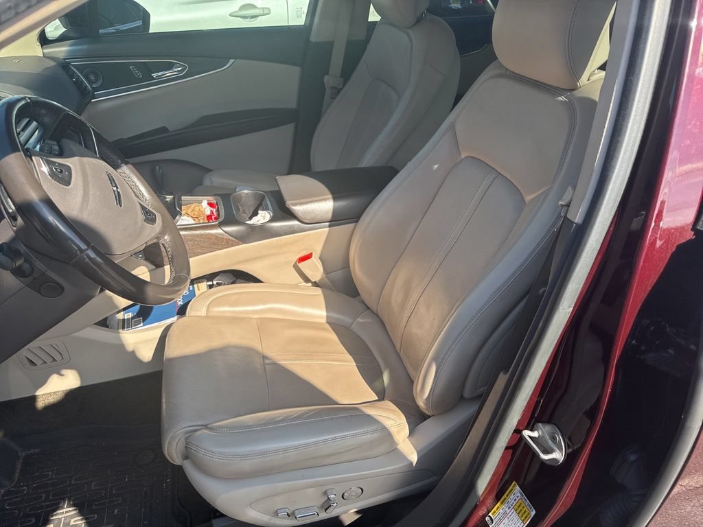 Used 2018 Lincoln MKX Reserve w/ Lincoln MKX Climate Package FWD image 10