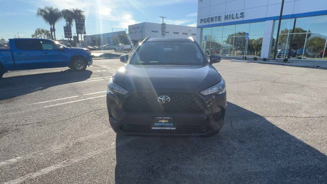 Used 2025 Toyota Corolla Cross LE image 3