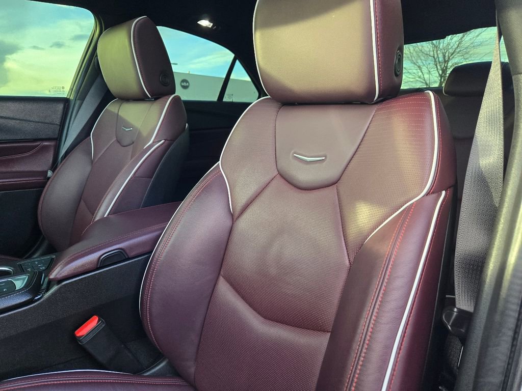 Used 2022 Cadillac CT4 V image 16