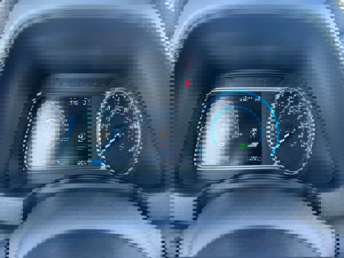 Used 2024 Nissan Leaf S image 12