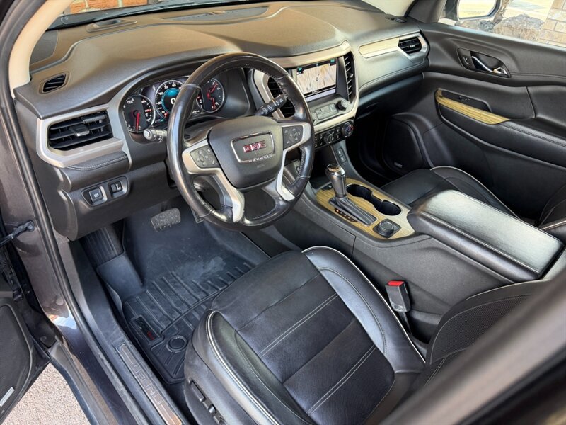 Used 2019 GMC Acadia Denali AWD/4WD image 2