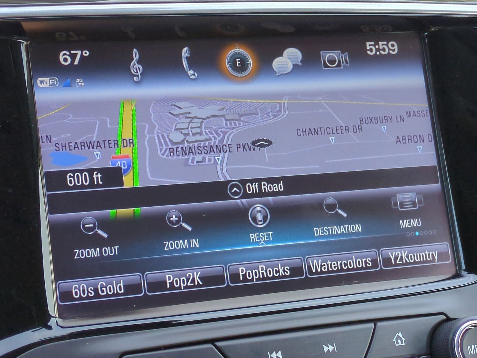 Used 2020 Buick Envision Premium w/ Driver Confidence Package image 24