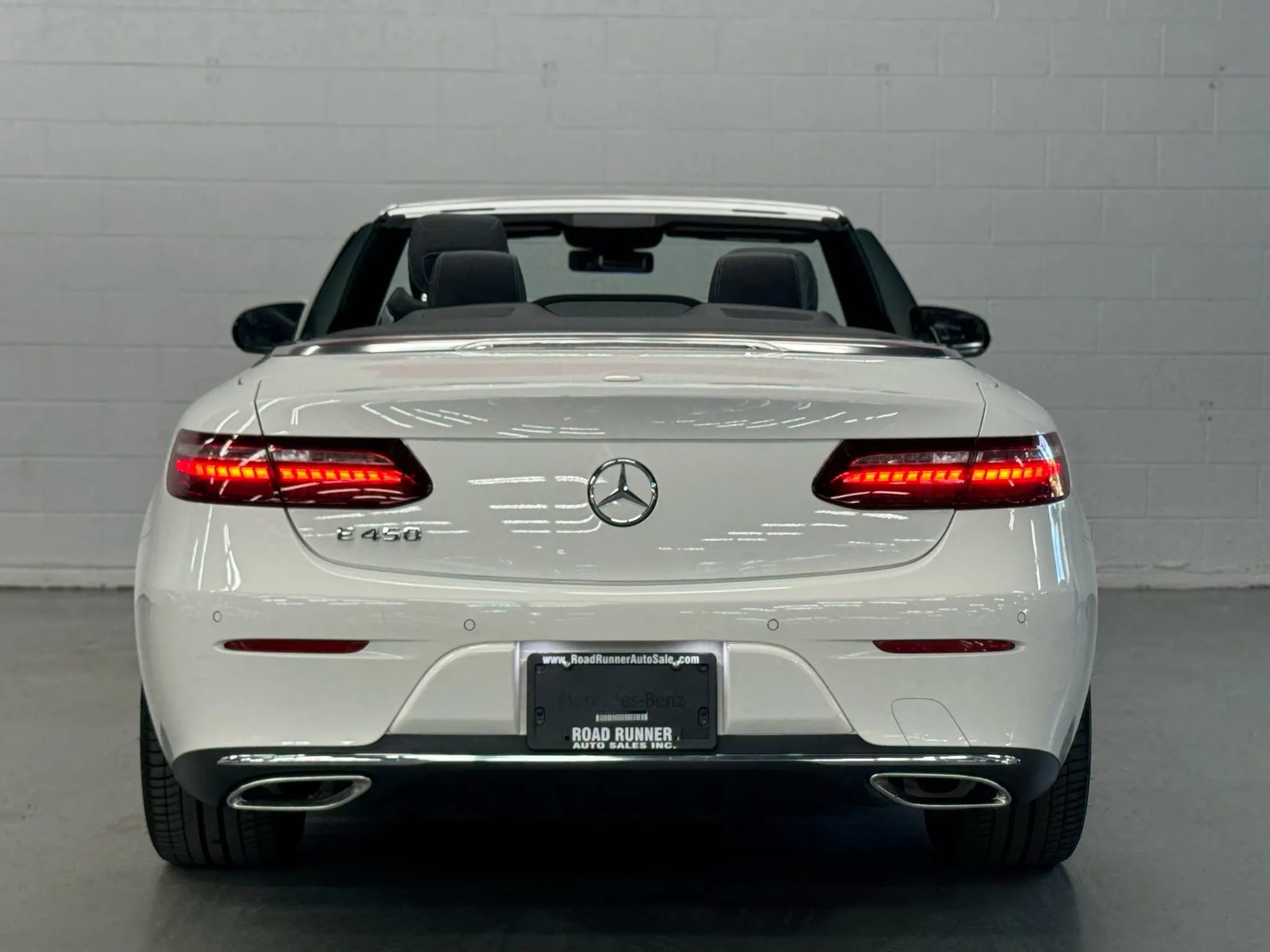 Used 2023 Mercedes-Benz E 450 Cabriolet image 8