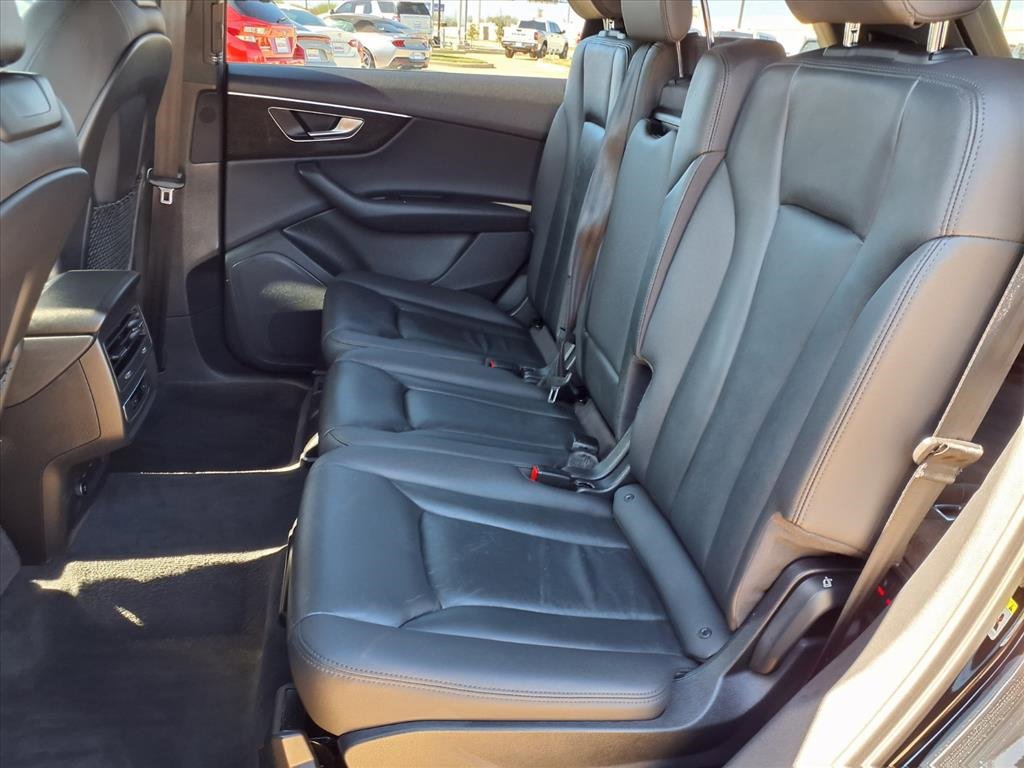 Used 2021 Audi Q7 3.0T Premium w/ Convenience Package image 17