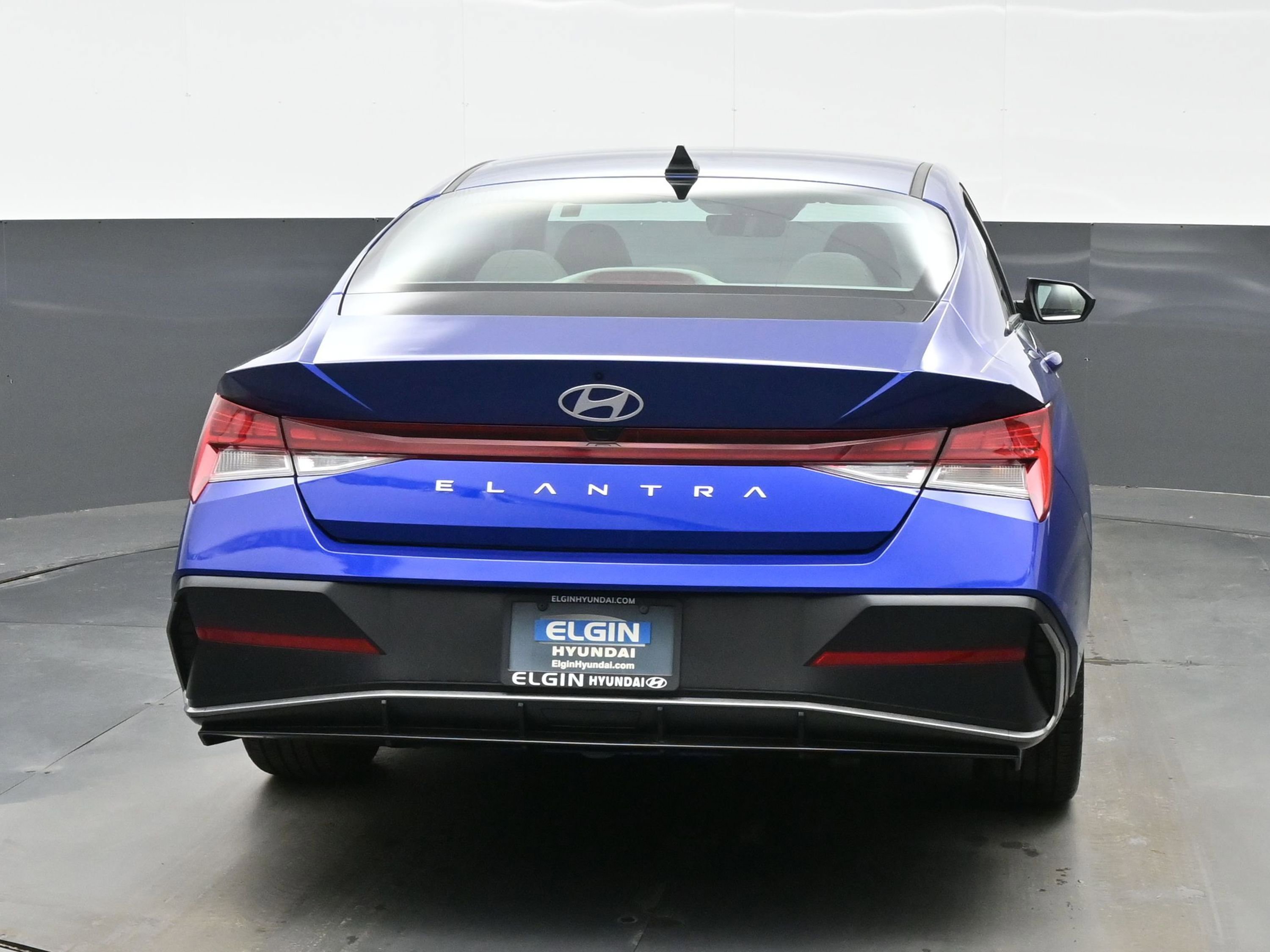 Certified 2025 Hyundai Elantra SEL image 5