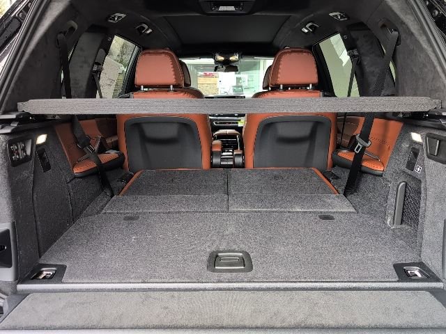 New 2026 BMW X7 M60i image 46