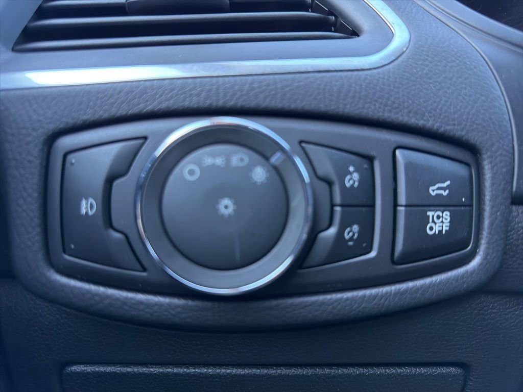 Used 2024 Ford Edge Titanium image 26