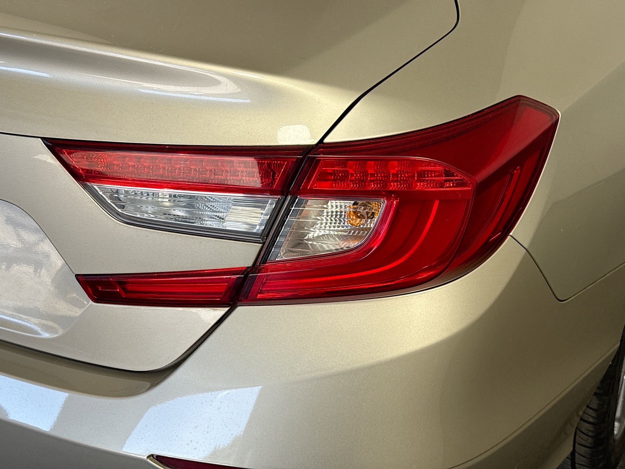 Used 2018 Honda Accord LX image 34