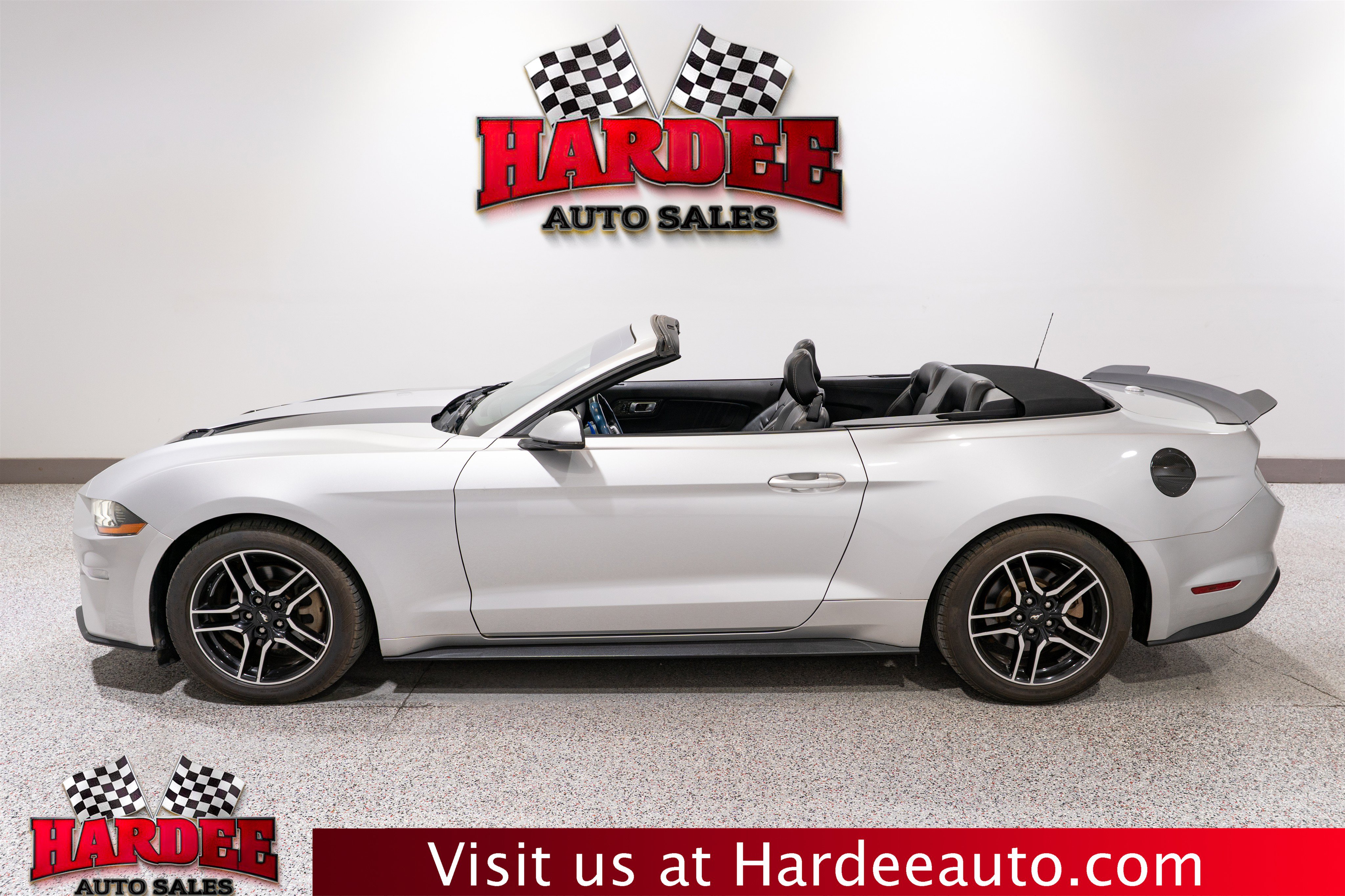 Used 2019 Ford Mustang Premium RWD image 2