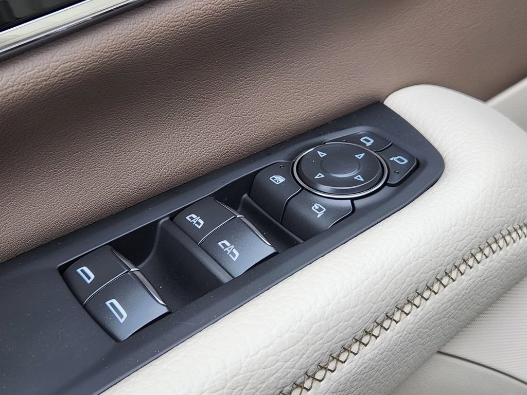 New 2026 GMC Yukon Denali image 13