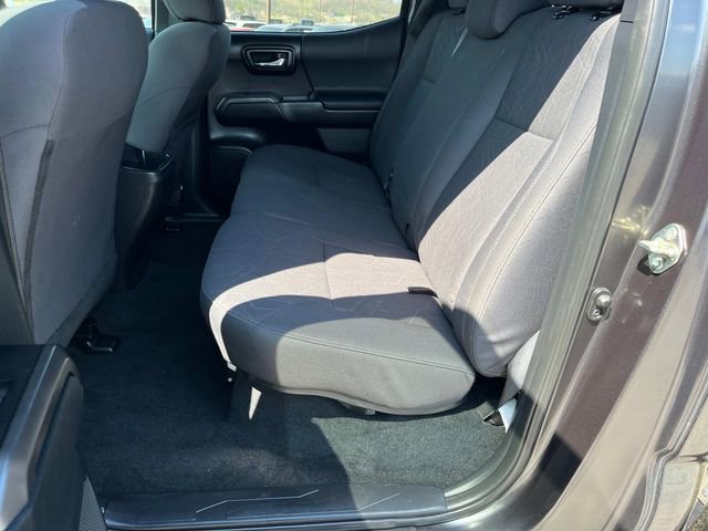 Used 2017 Toyota Tacoma TRD Sport image 6