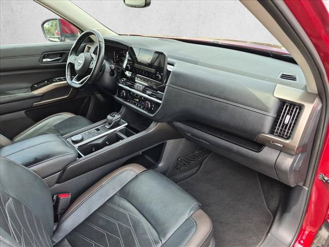 Used 2022 Nissan Pathfinder Platinum w/ Cargo Package AWD/4WD image 20
