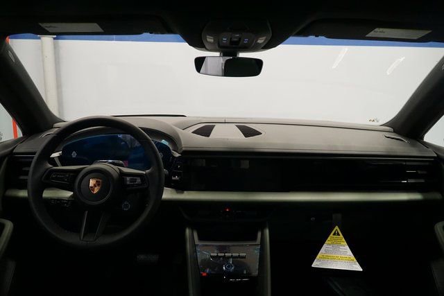 New 2026 Porsche Macan 4 Electric AWD/4WD image 17